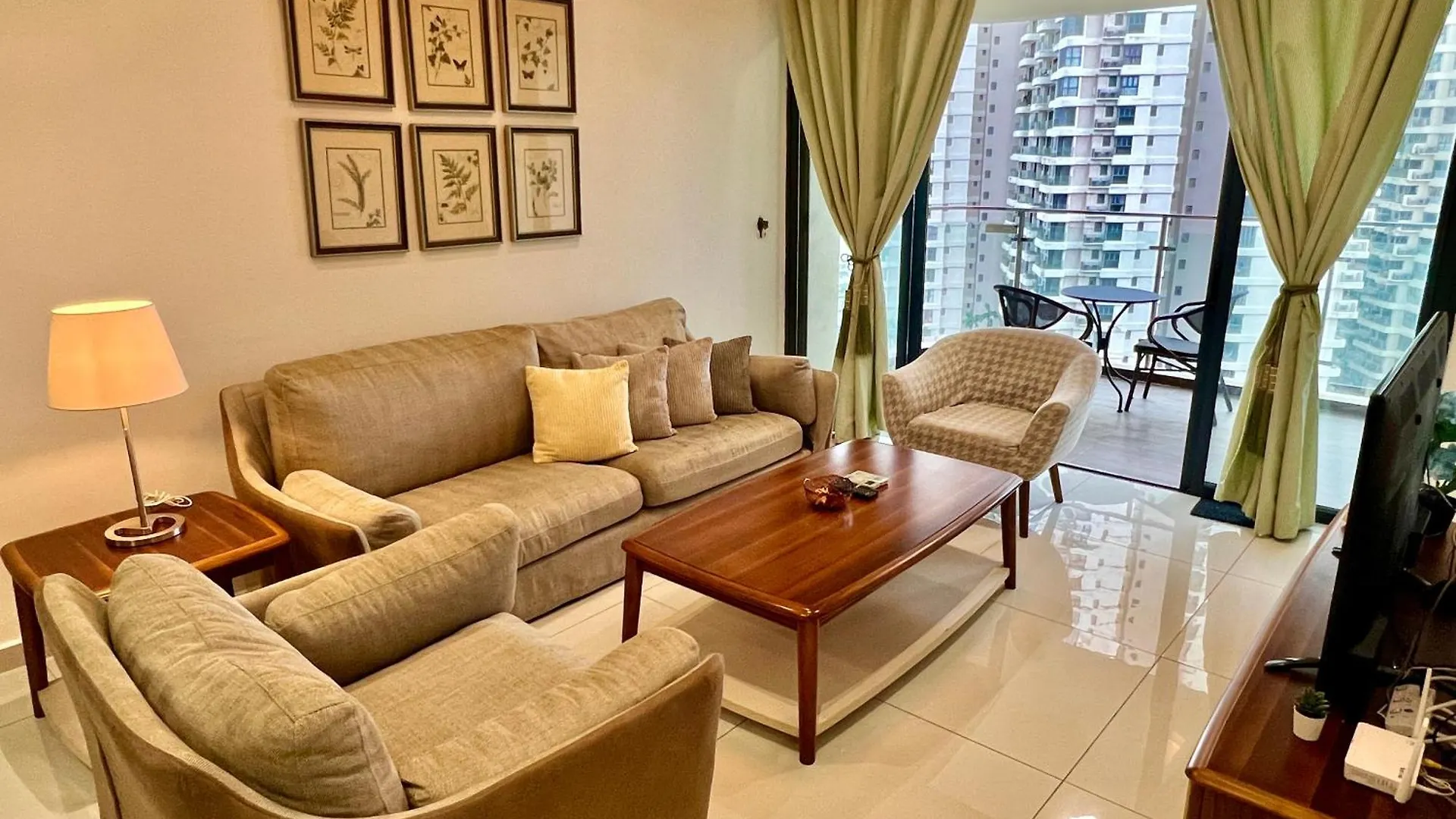 Apartment Country Garden Danga Bay Amberside By R9 Homestay Johor Bahru
